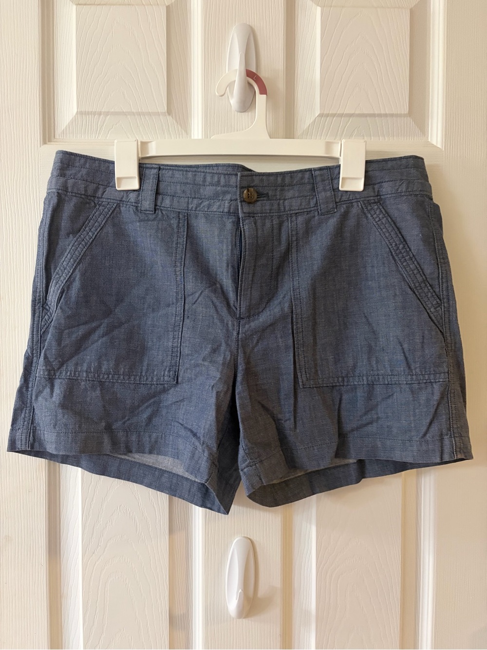Banana Republic Women's Casual Shorts - Blue
